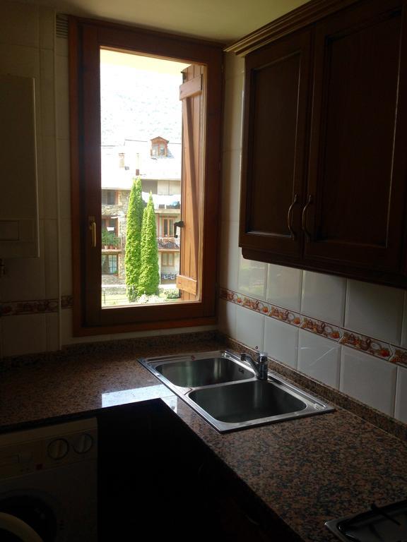 Vora Riu Apartment เอสเตร์รี ดาเนว ภายนอก รูปภาพ