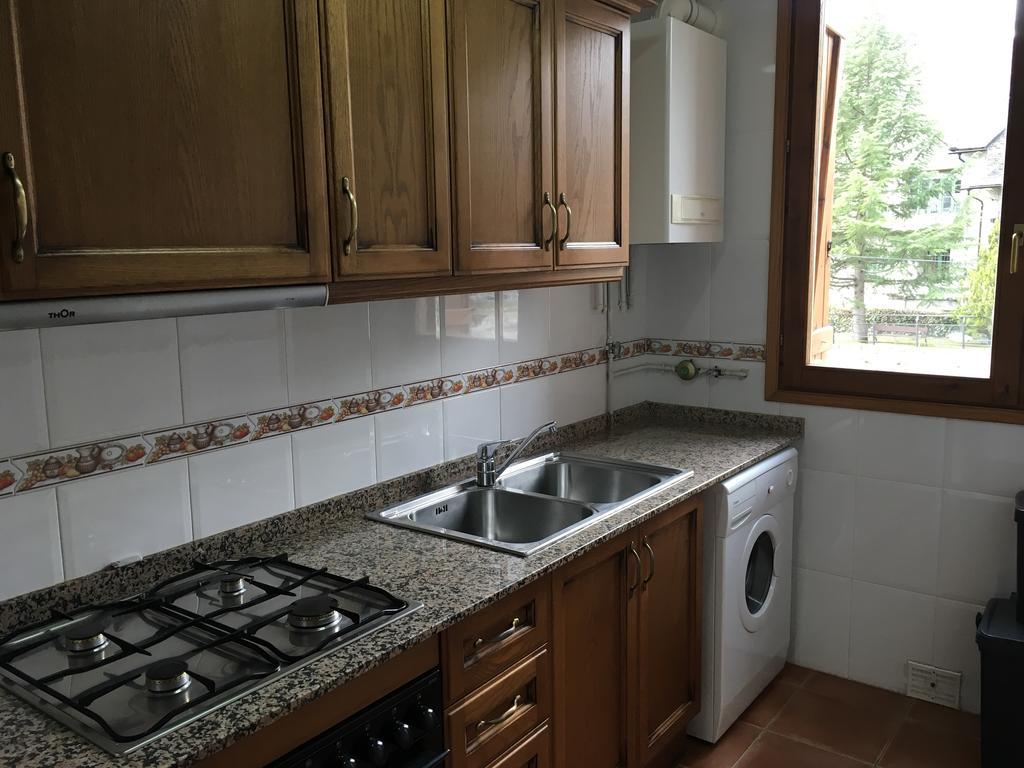 Vora Riu Apartment เอสเตร์รี ดาเนว ภายนอก รูปภาพ